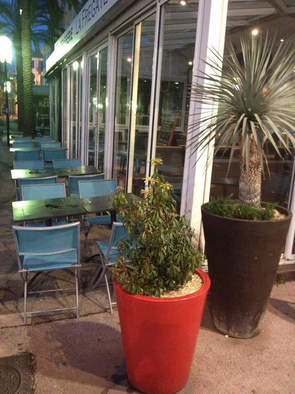 Hotel Restaurant La Fregate لا سين سور مير المظهر الخارجي الصورة